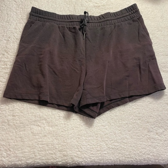 ✅HOST Pick✅ A New Day Shorts, XXL - Picture 3 of 10